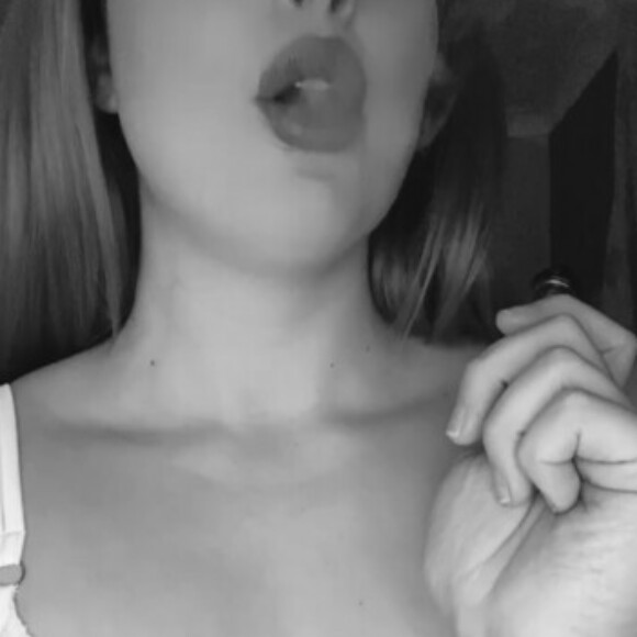 Profile picture of Scarlet Foxxx