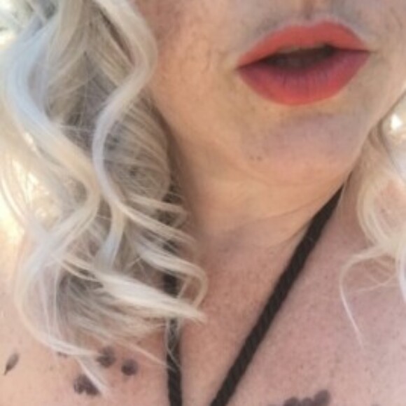 Profile picture of Molly Dee