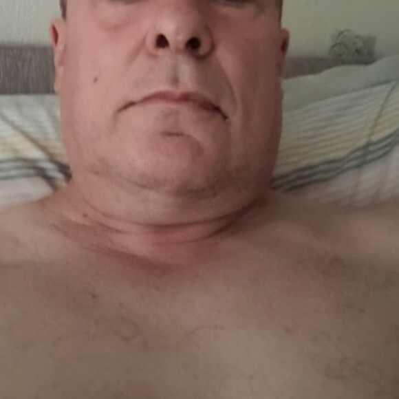 Profile picture of Man looking for pegging fun