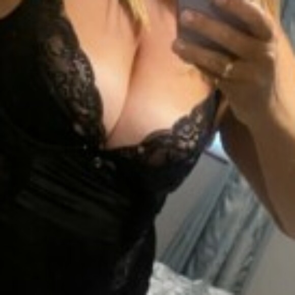 Profile picture of blonde8130