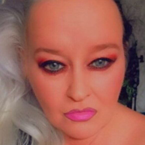 Profile picture of pinkgothgirl
