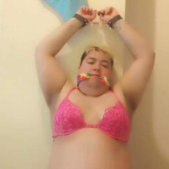 Profile picture of Alter ego Lesley