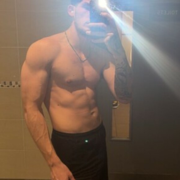 Profile picture of Youngandhungry28