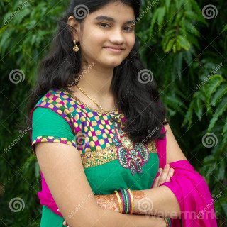 simple-indian-girl-sweet-smile-happy-face-44021920