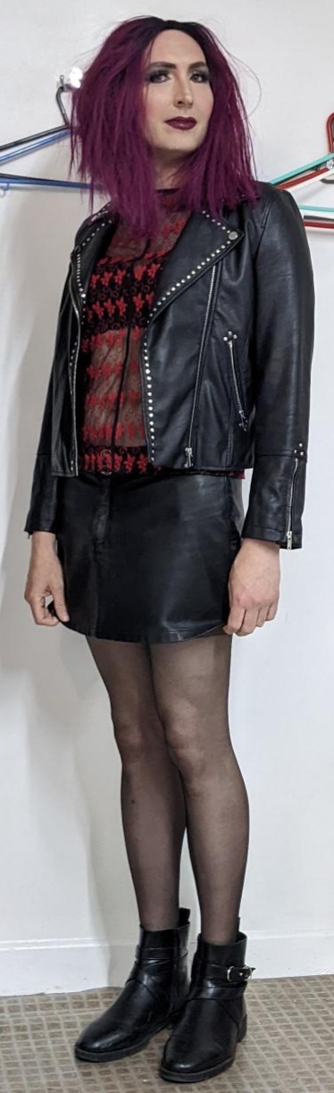 Nikita biker 01