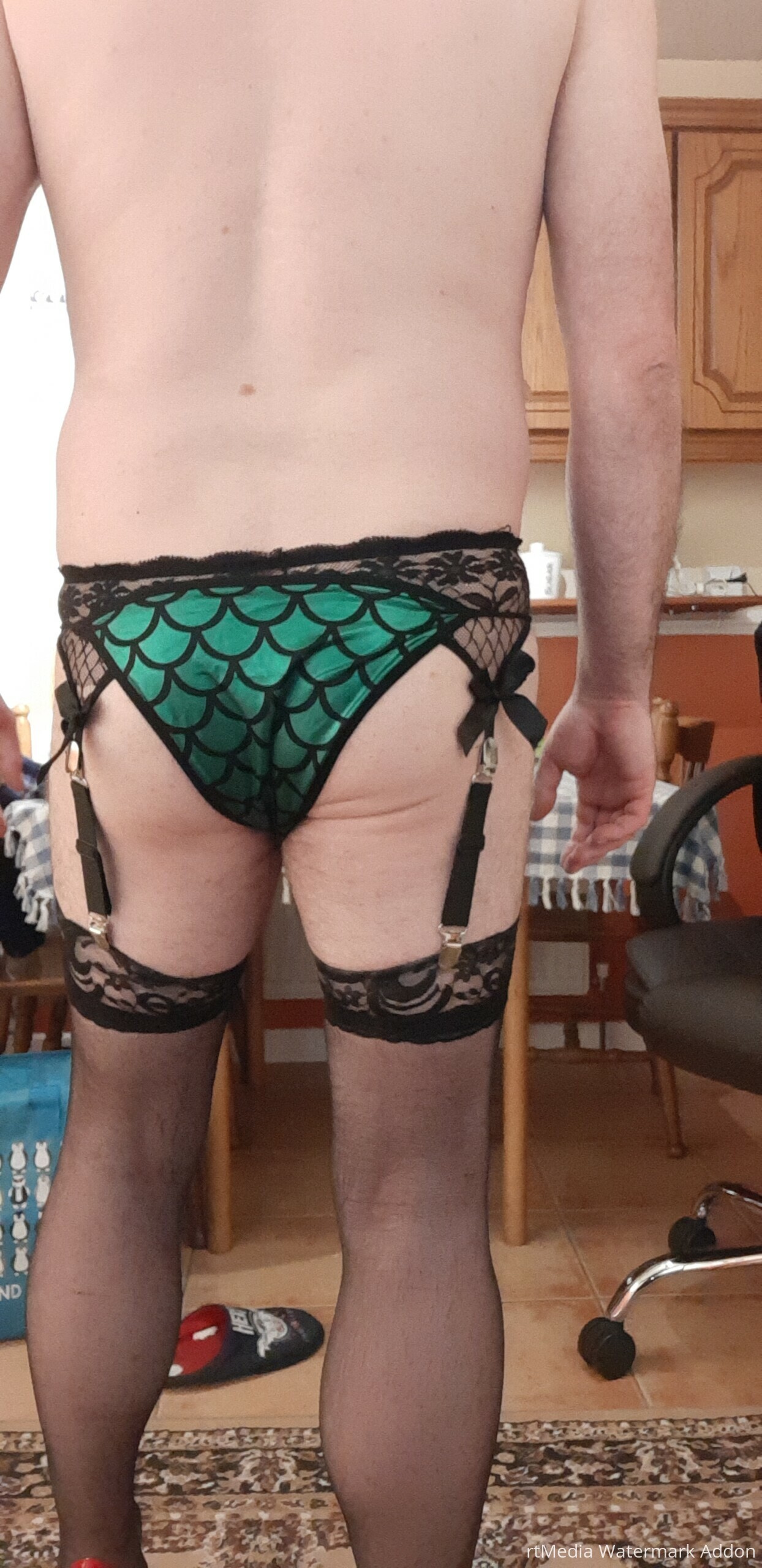 a (2)