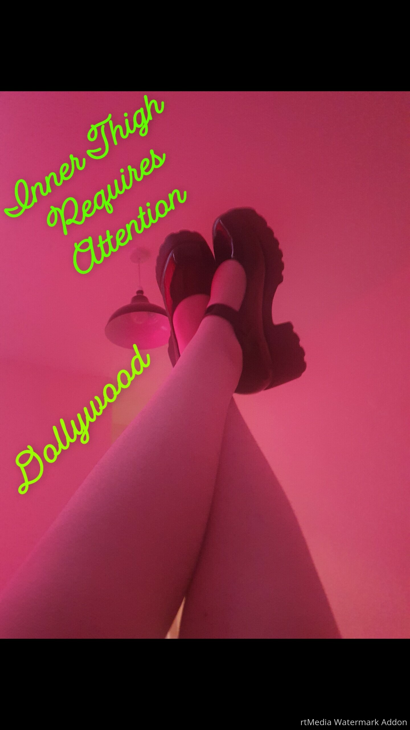 Snapchat-440068663